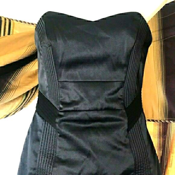 Black Mini Dress | Guess...c - Picture 3 of 8